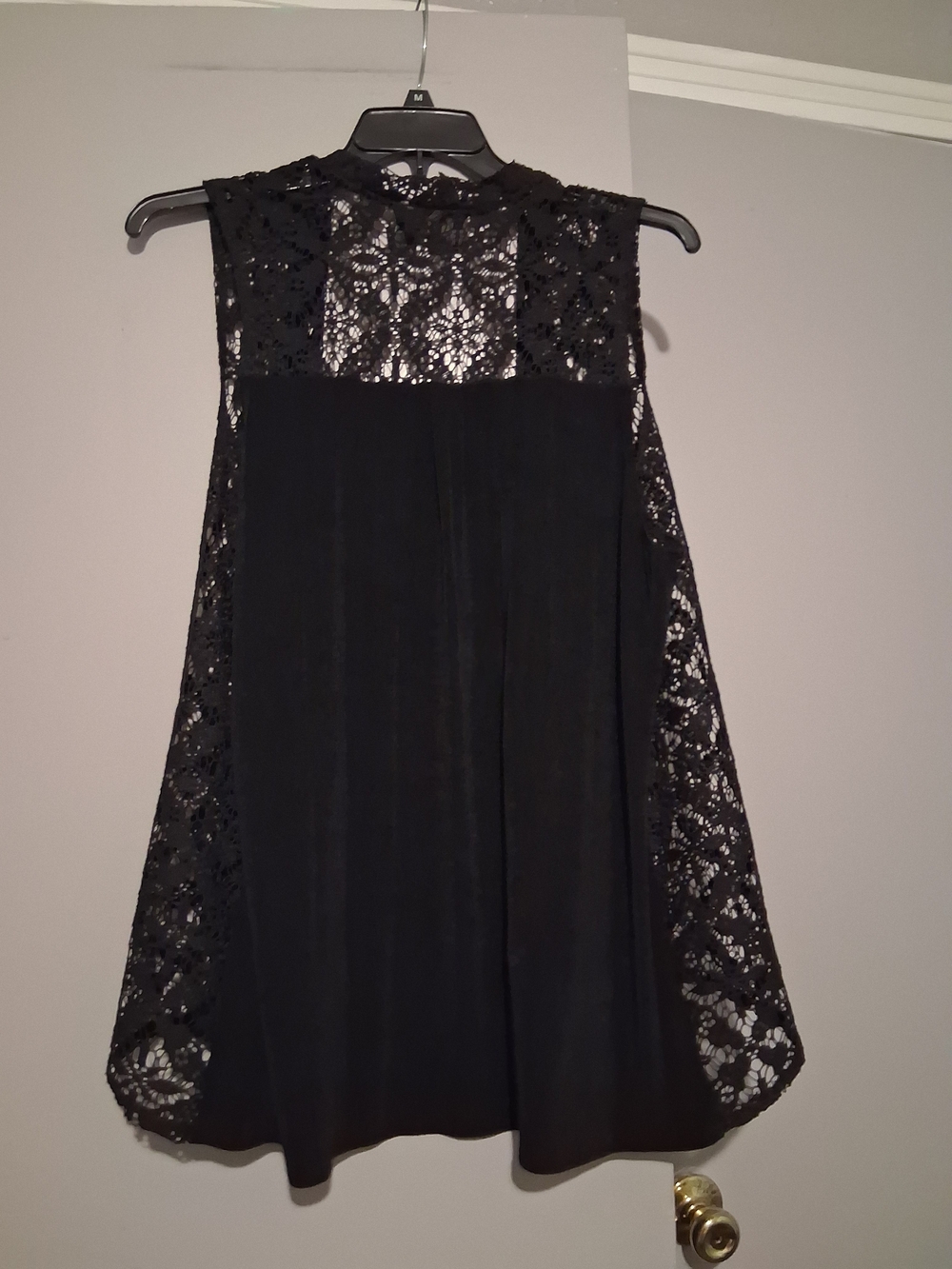 Black Crochet Lace Open Front Vest - - Picture 3 of 6